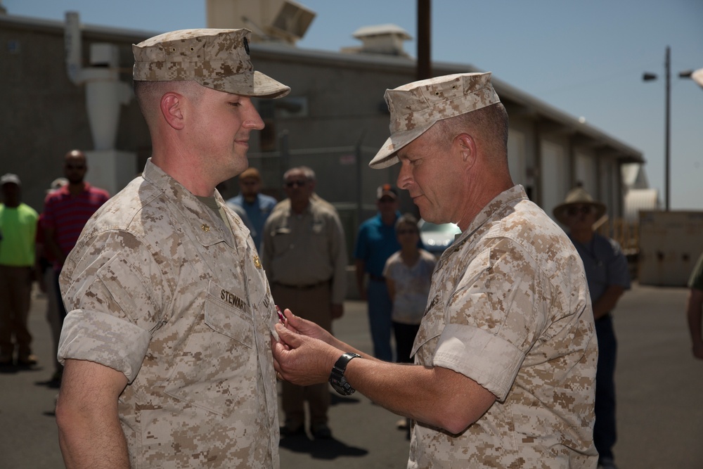 PWD officer recieves Meritorious Service Medal