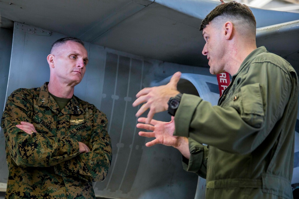 2nd MAW Commanding General visits MCAS Beaufort