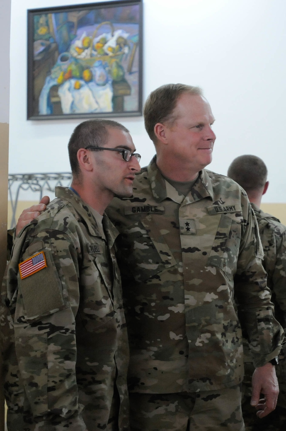 USAR Soldiers visited by 21st TSC MG