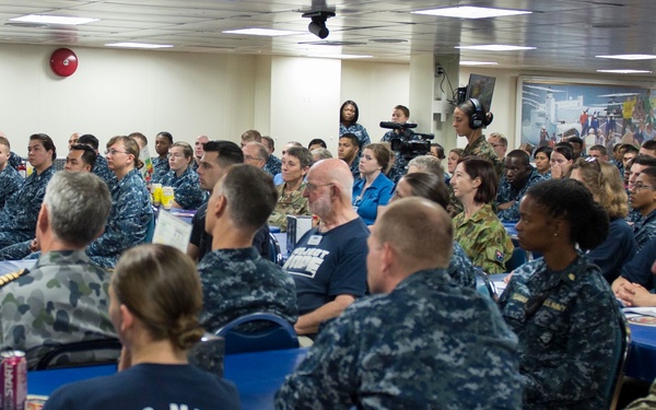 USNS Mercy (T-AH 19)