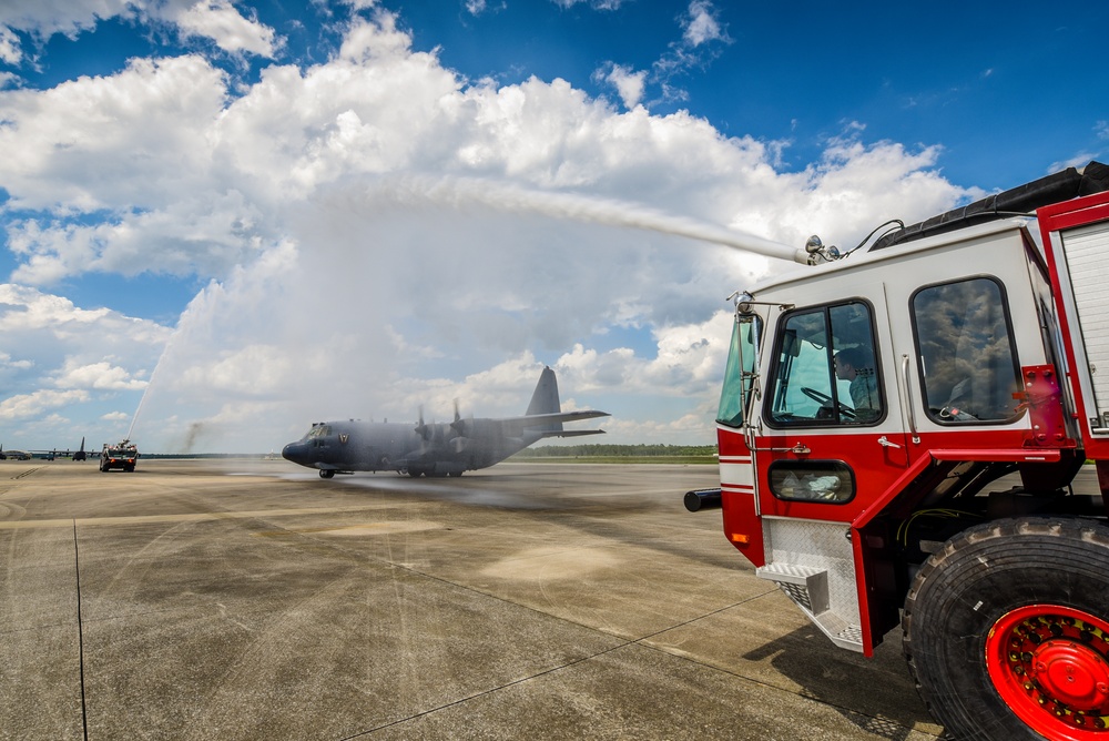 Farrell's final flight as 1 SOW commander