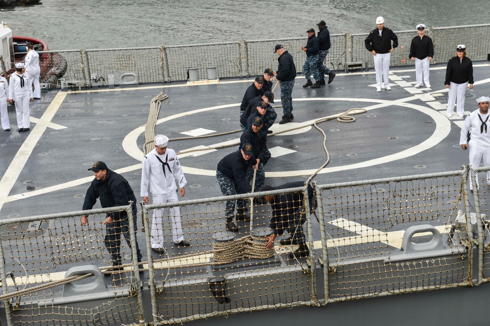 U.S. Navy ships arrive for Rose Fest Fleet Week