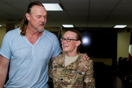 Trace Adkins Performs for Deployed Servicemembers