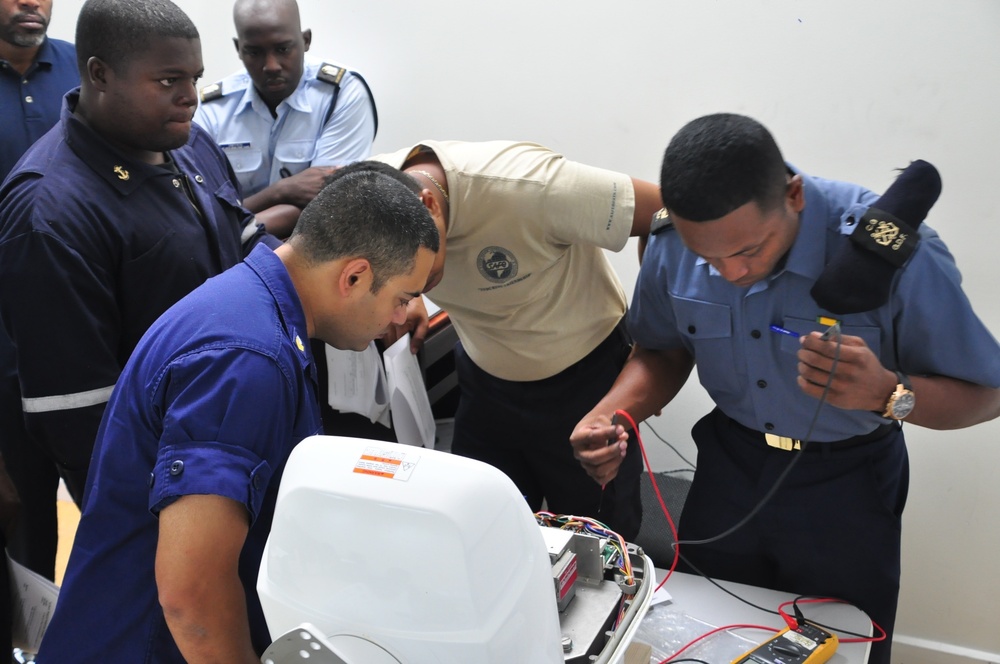 Coast Guard teaches trouble shooting techniques at Tradewinds 2016