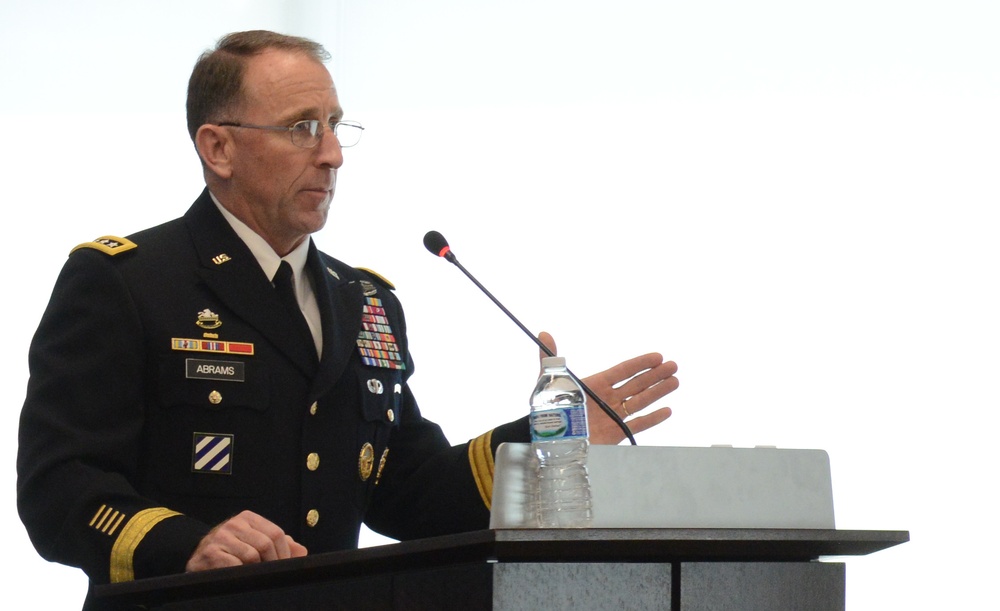 Soldiers need to be ready 100 percent of time, says FORSCOM commander