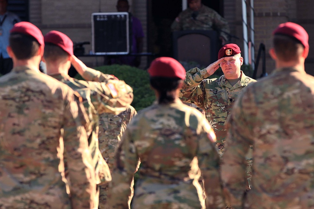 8th Military Information Support Battalion changes command