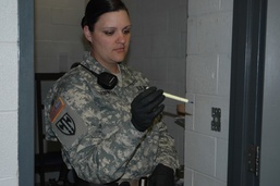 Army National Guard MPs rehearse tsunami jail evacuation with Hoquiam Police Department