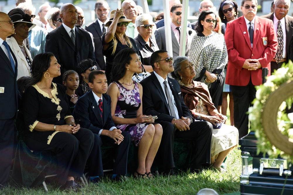 Air Force honors Tuskegee Airman at Arlington National Cemetery