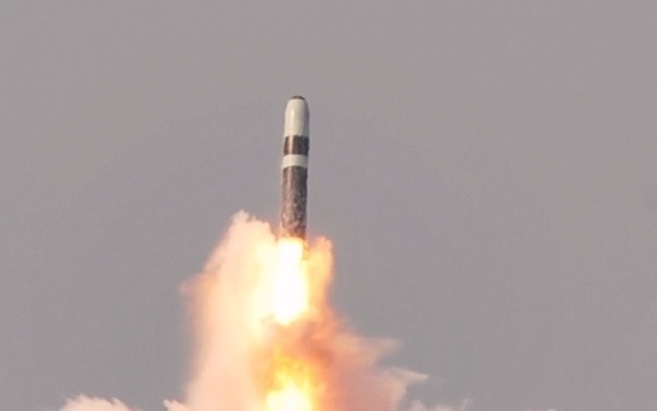Admiral Honors Navy Scientist for Leadership Impacting U.S. Fleet Ballistic Missile Program