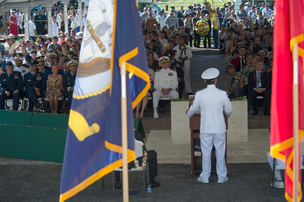 Adm. Harris Speaks at National Cemetary