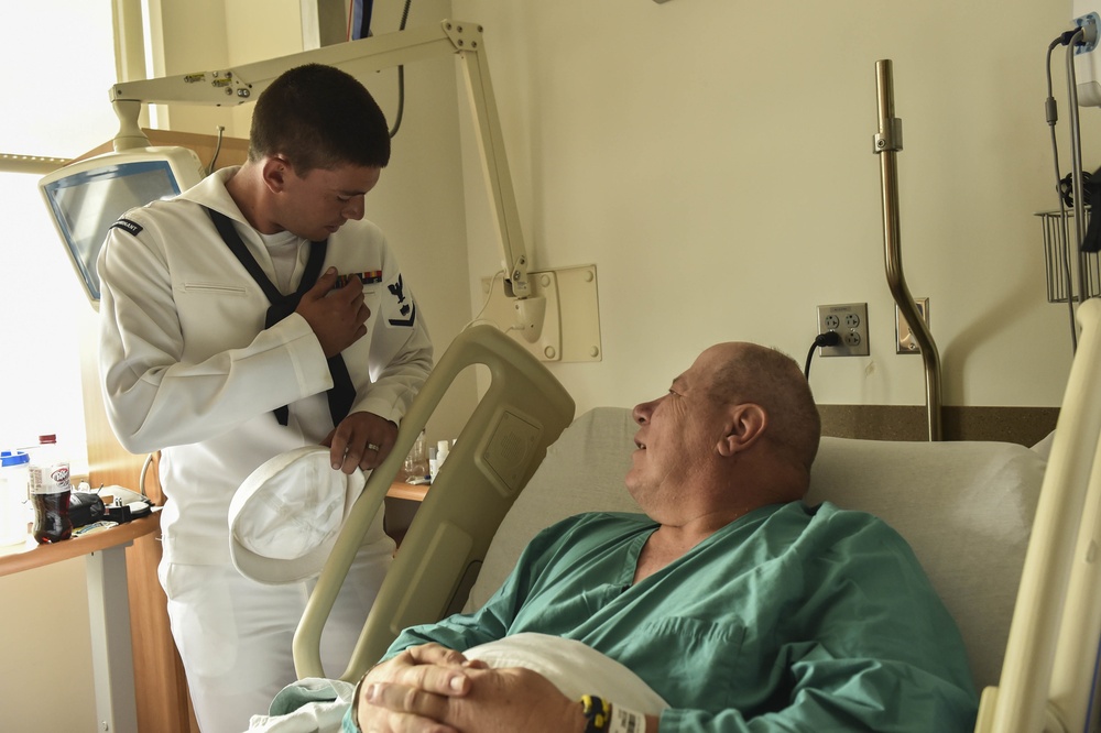 3rd Fleet Sailors visit Portland VA Hospital