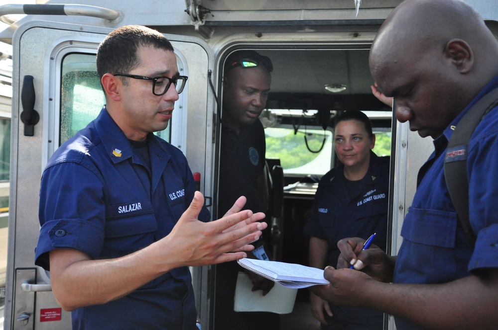 Coast Guard conducts casualty control drills at Tradewinds 2016