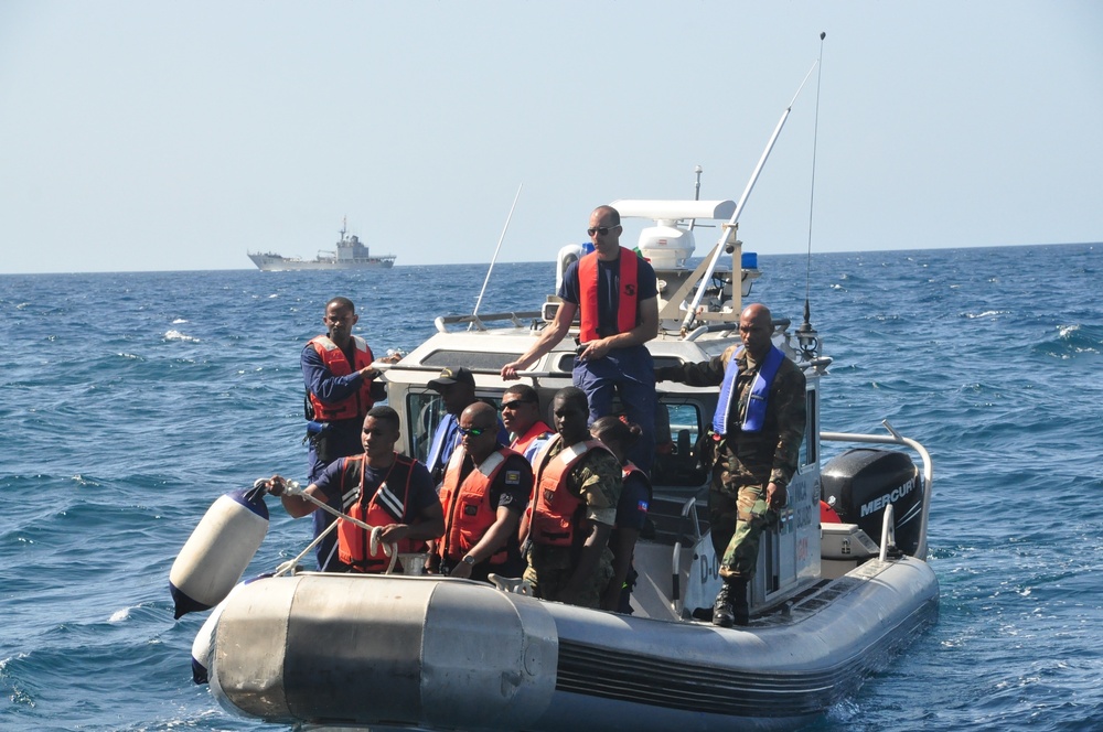 Coast Guard conducts mock boarding for Exercise Tradewinds 2016