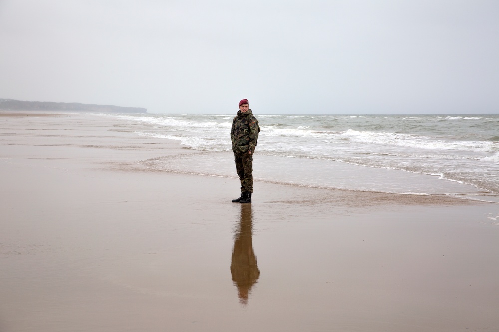 U.S. Army and German paratroopers visit Omaha Beach together