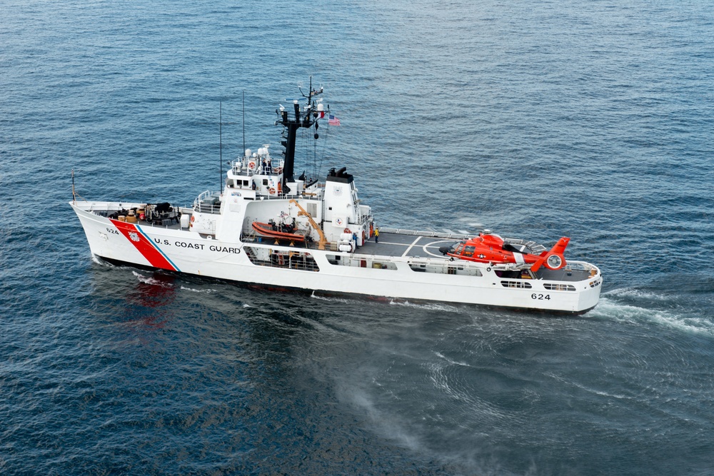 Coast Guard Cutter Dauntless and Air Station Houston perform shipboard helicopter operations