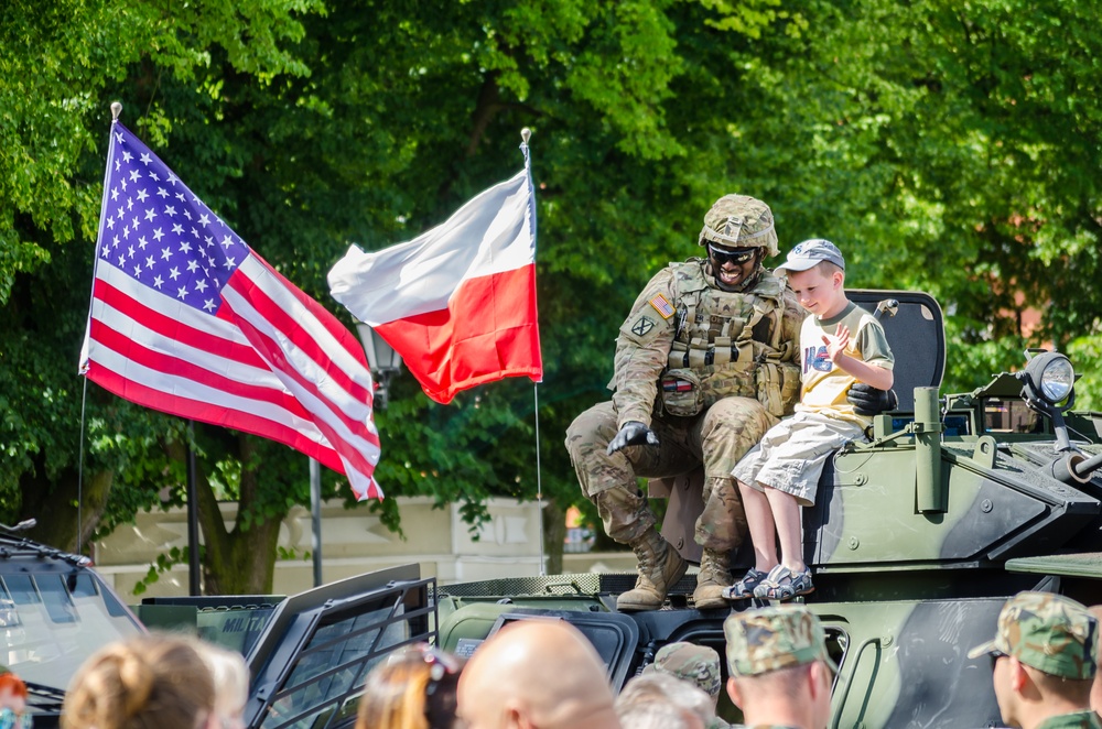 Exercise Anakonda 2016 - Admirable Friendships Between Soldiers and Citizens