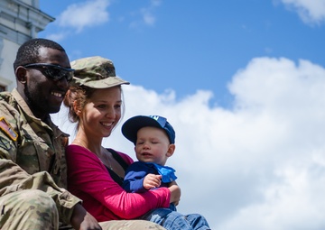 Exercise Anakonda 2016: Admirable Friendships Between Soldiers and Citizens