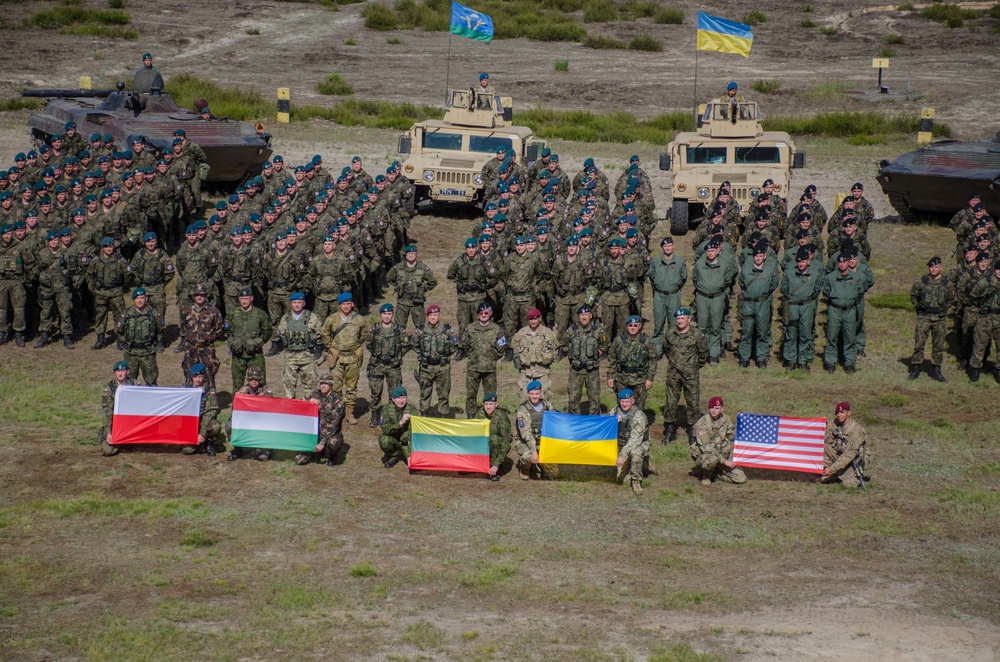 Multinational Brigade and U.S. Soldiers team up for Exercise