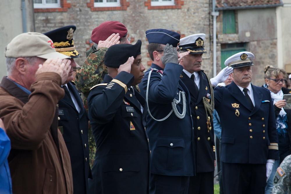 German Soldiers participate in a joint ceremony with U.S. Soldiers in Picauville, France