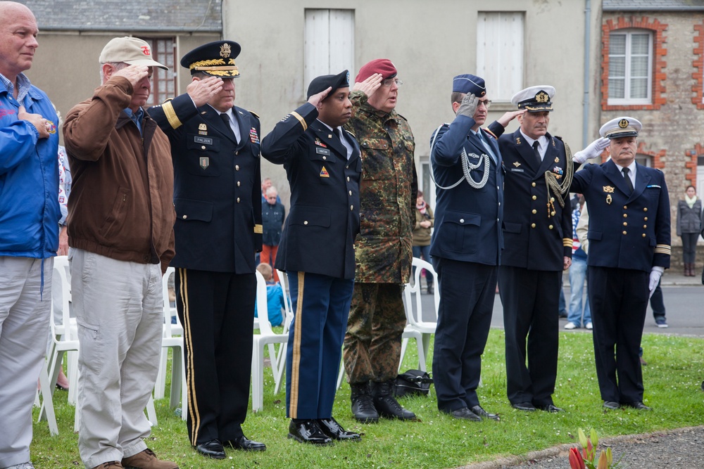 German Soldiers participate in a joint ceremony with U.S. Soldiers in Picauville, France