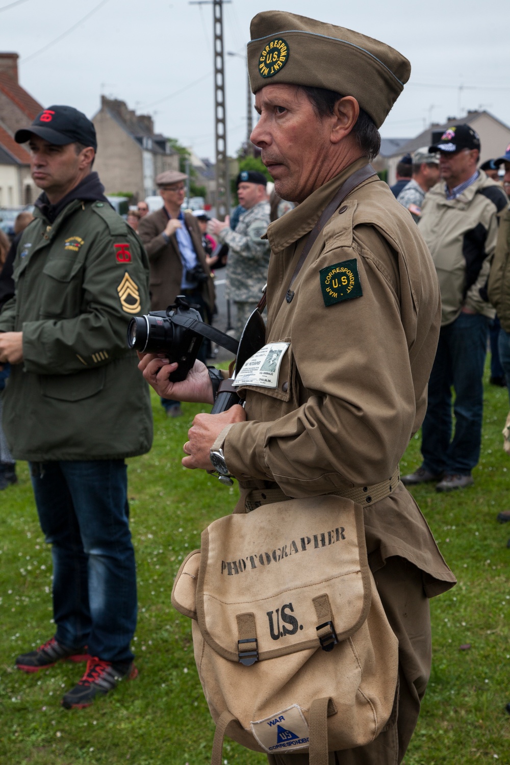 German Soldiers participate in a joint ceremony with U.S. Soldiers in Picauville, France