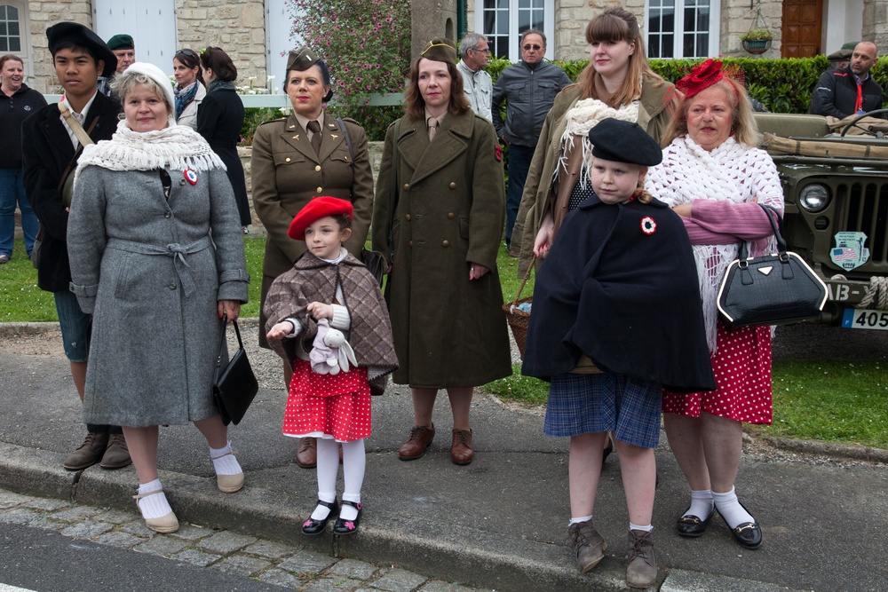 German Soldiers participate in a joint ceremony with U.S. Soldiers in Picauville, France