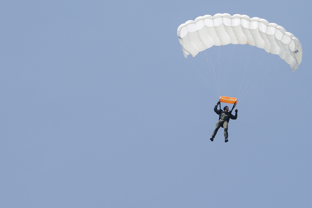 Dutch jumpmasters conduct a freefall from a Skyvan