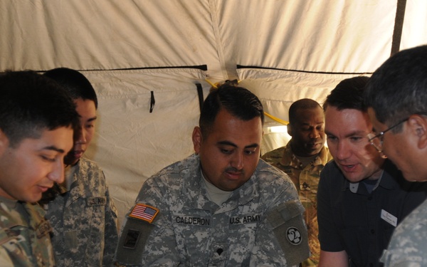 2nd Med BDE Soldiers learn Endotracheal Intubation
