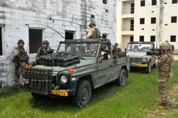 Integrating Embeds 	 302nd Royal Netherlands Aviation Squadron Trains For Media Embeds During Exercise