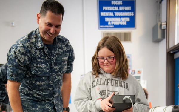 Kitsap Sailors Volunteer at Bremerton ROV Competition