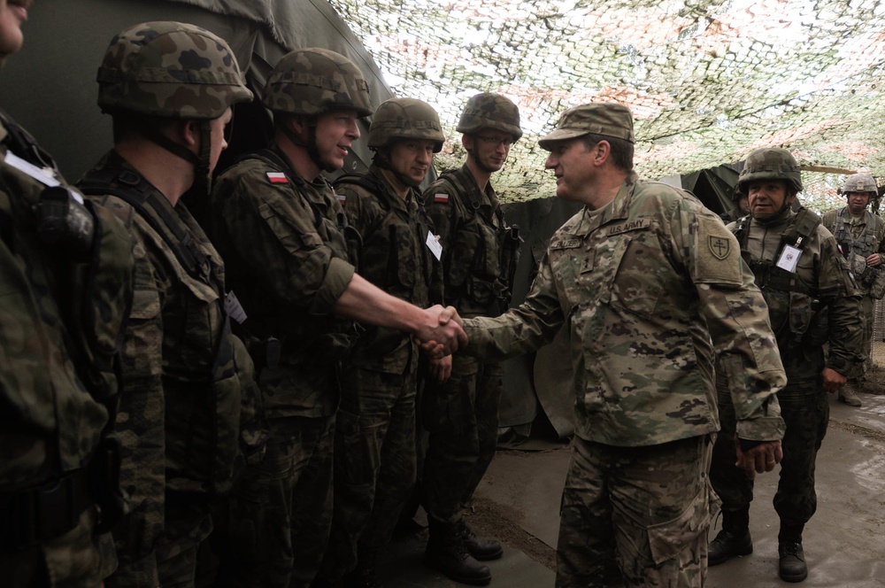 MG Palzer meets Polish Army troops