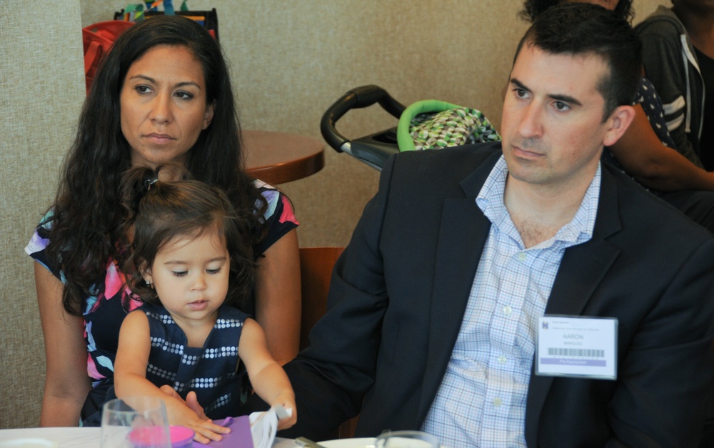 Army Reserve joins in Congressional Roundtable at Yellow Ribbon event