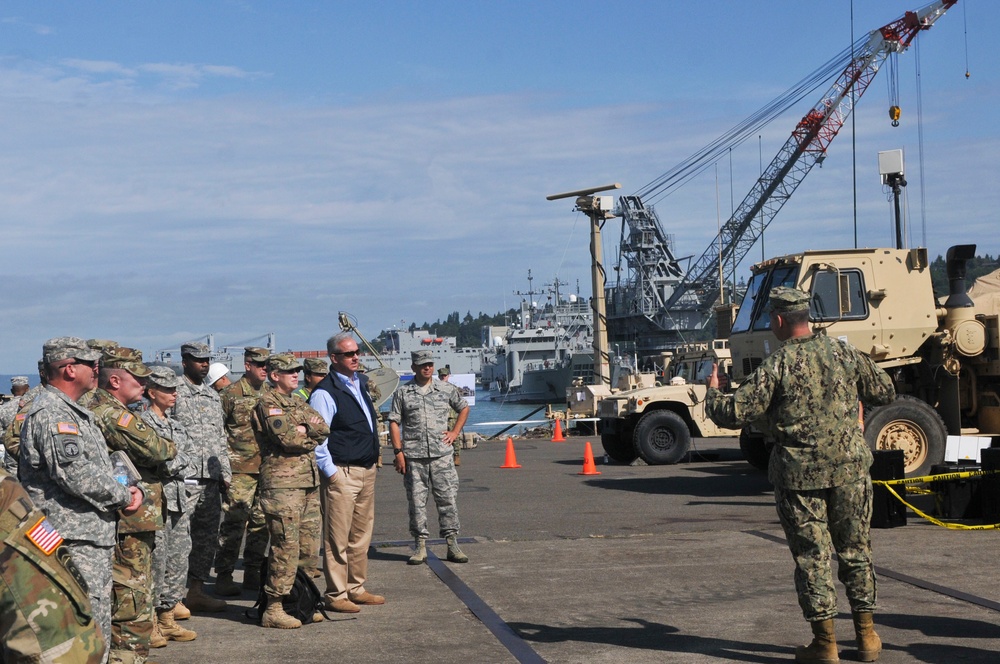 DVIDS Images distinguished visitors tour Port of during Cascadia Rising exercise