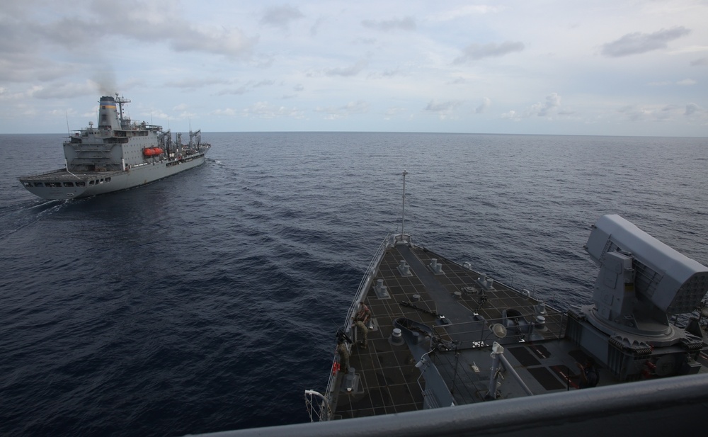 USS ASHLAND RESUPPLIES AT SEA