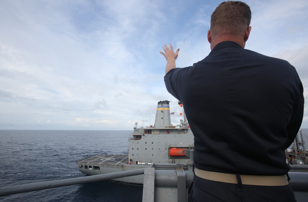 USS ASHLAND RESUPPLIES AT SEA