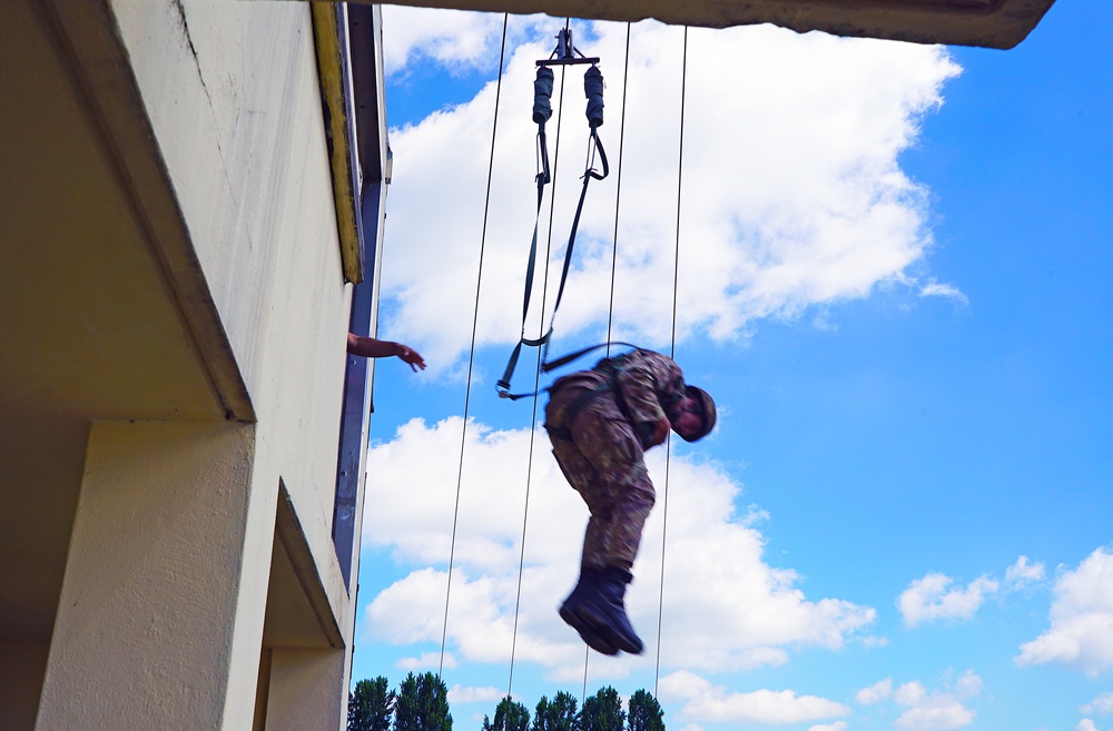 Basic airborne refresher training at Caserma Ederle