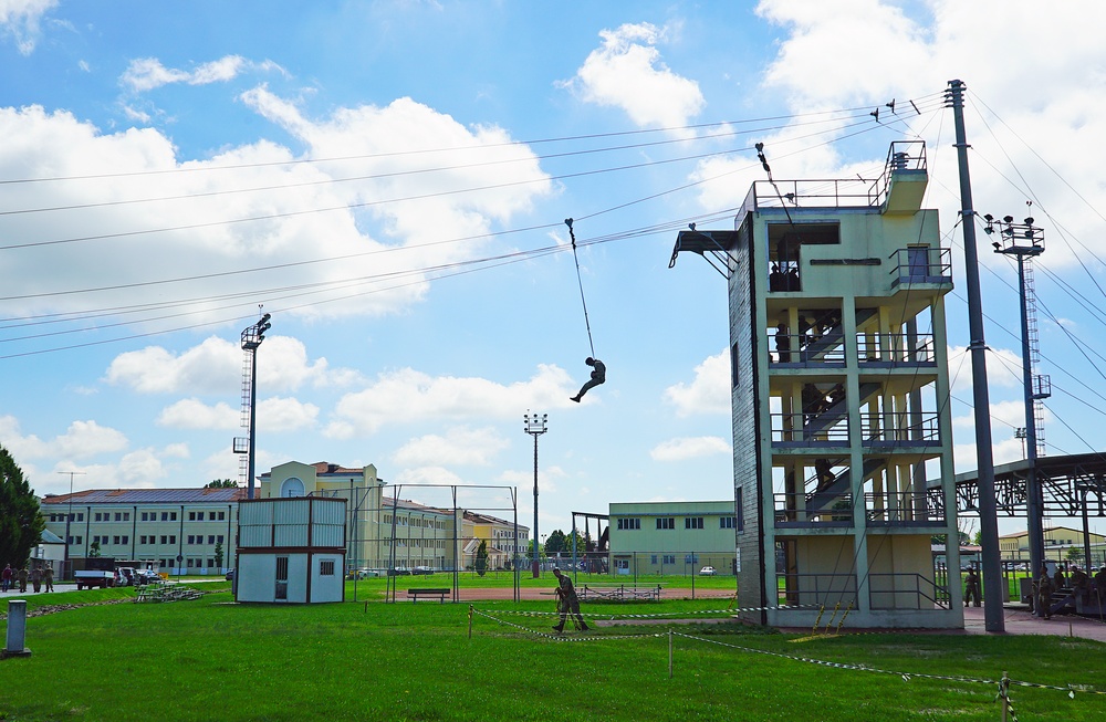 Basic airborne refresher training at Caserma Ederle
