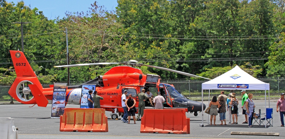 Coast Guard participates in Fort Buchanan Borinquen Fest in Puerto Rico