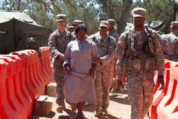 Army Reserve Military Police Conduct Detainee Transfer Operations