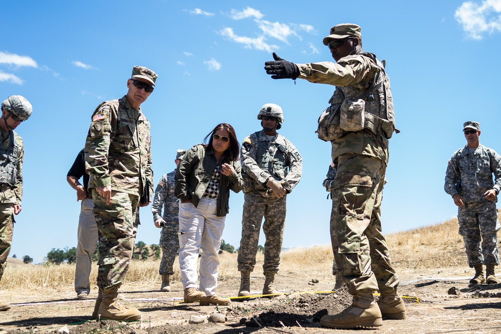 Assistant Secretary of the Army tours CSTX