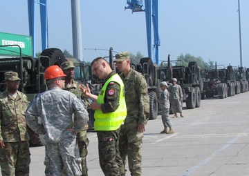 Interoperability is the key for reserve component integration during Anakonda 16