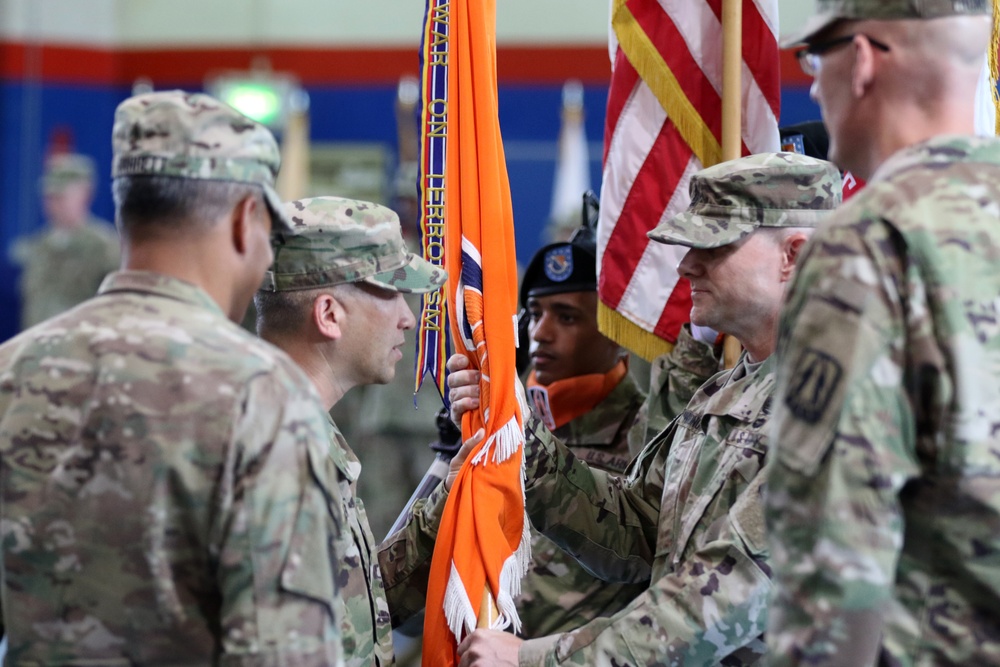 335th Signal Command (Theater) (Provisional) welcome new commander