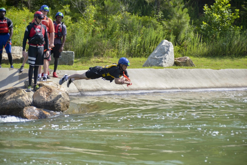 NC Guardsmen learn swift water rescue techniques