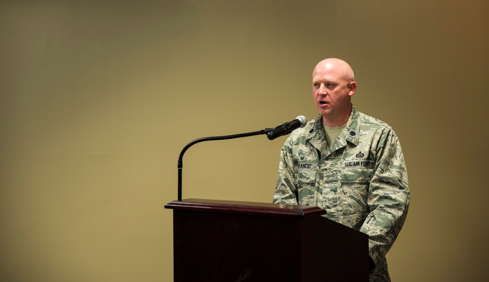 Novak takes command of 123rd Intelligence Squadron