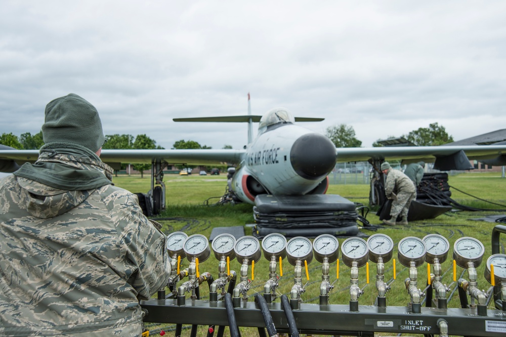 158th Fighter Wing CDDAR team conduct Lift Bag Training