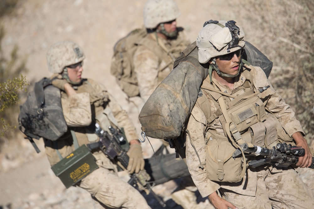 DVIDS - Images - Reserve Marines Conquer Range 400 [Image 2 of 9]