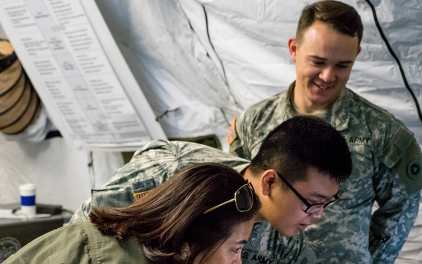Assistant Secretary of the Army meets the 311th ESC