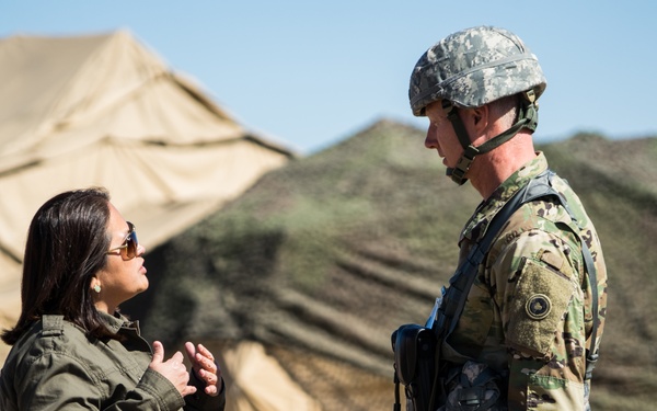 Assistant Secretary of the Army meets the 311th ESC