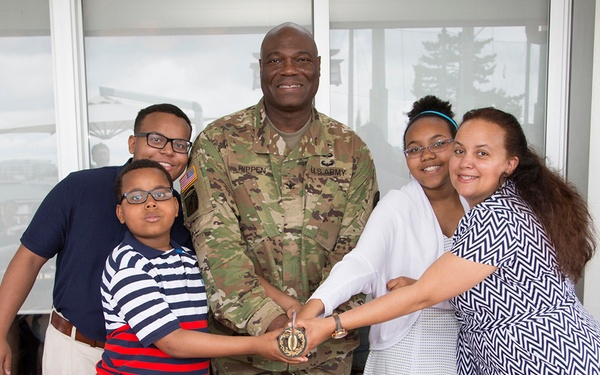 MEDDAC-J welcomes new commander