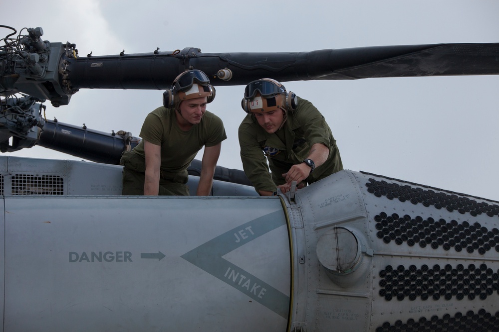 SPMAGTF-SC Marines land in Honduras